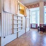 Blue Bird Boutique - Old Town Hostel