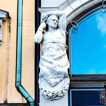 Blue Bird Boutique - Old Town