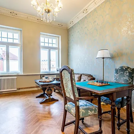 Blue Bird In Old Town Hostel Riga