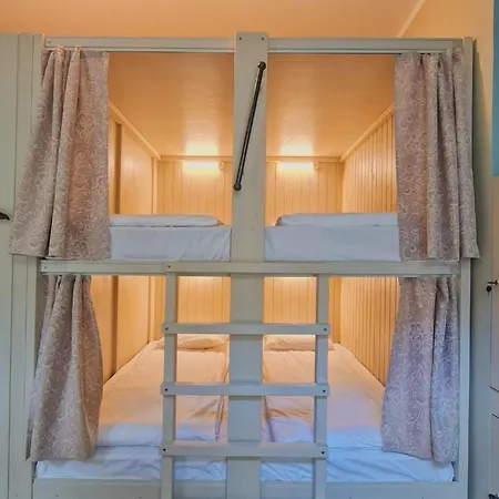 Blue Bird Boutique - Old Town *