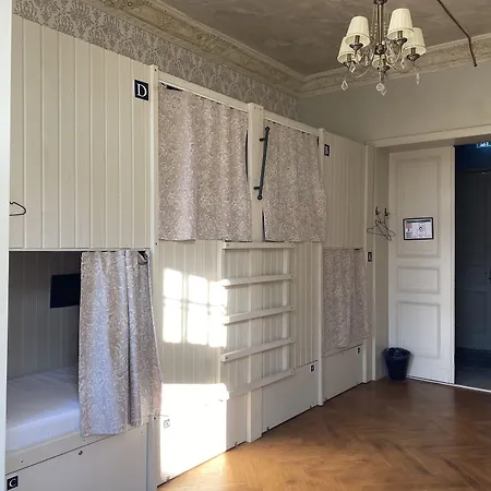 Хостел Blue Bird Boutique - Old Town Рига