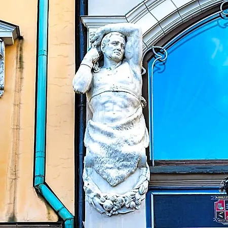Blue Bird Boutique - Old Town Hostel Ryga