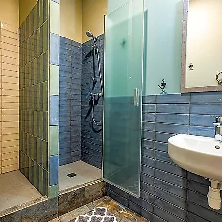 Hostel Blue Bird Boutique - Old Town *