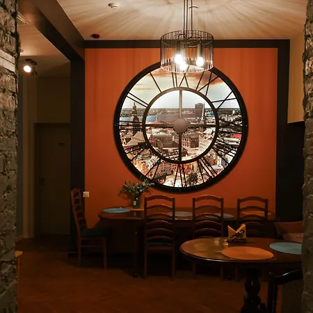 Хостел Blue Bird Boutique - Old Town *