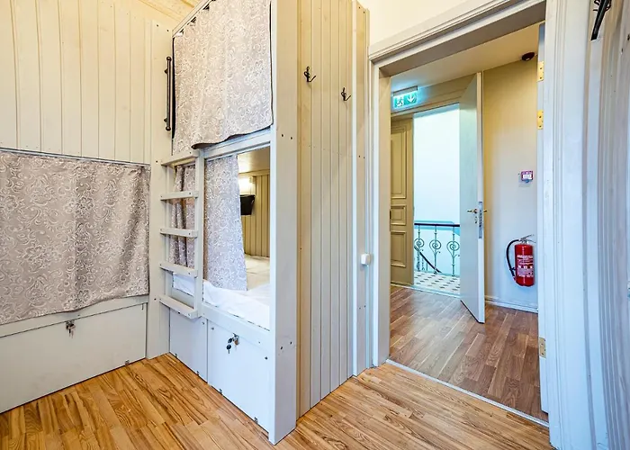 Blue Bird Boutique - Old Town *