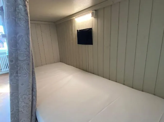 Blue Bird Boutique - Old Town