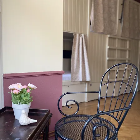 Blue Bird Boutique - Old Town 호스텔 리가