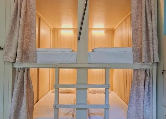 Blue Bird Boutique - Old Town *